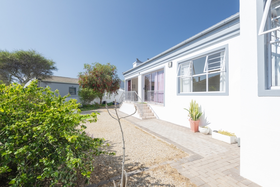 3 Bedroom Property for Sale in Country Club Western Cape